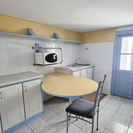 Дом отдыха Maison Familiale Proche - 8 Pers. - Fr-1-879-34 *